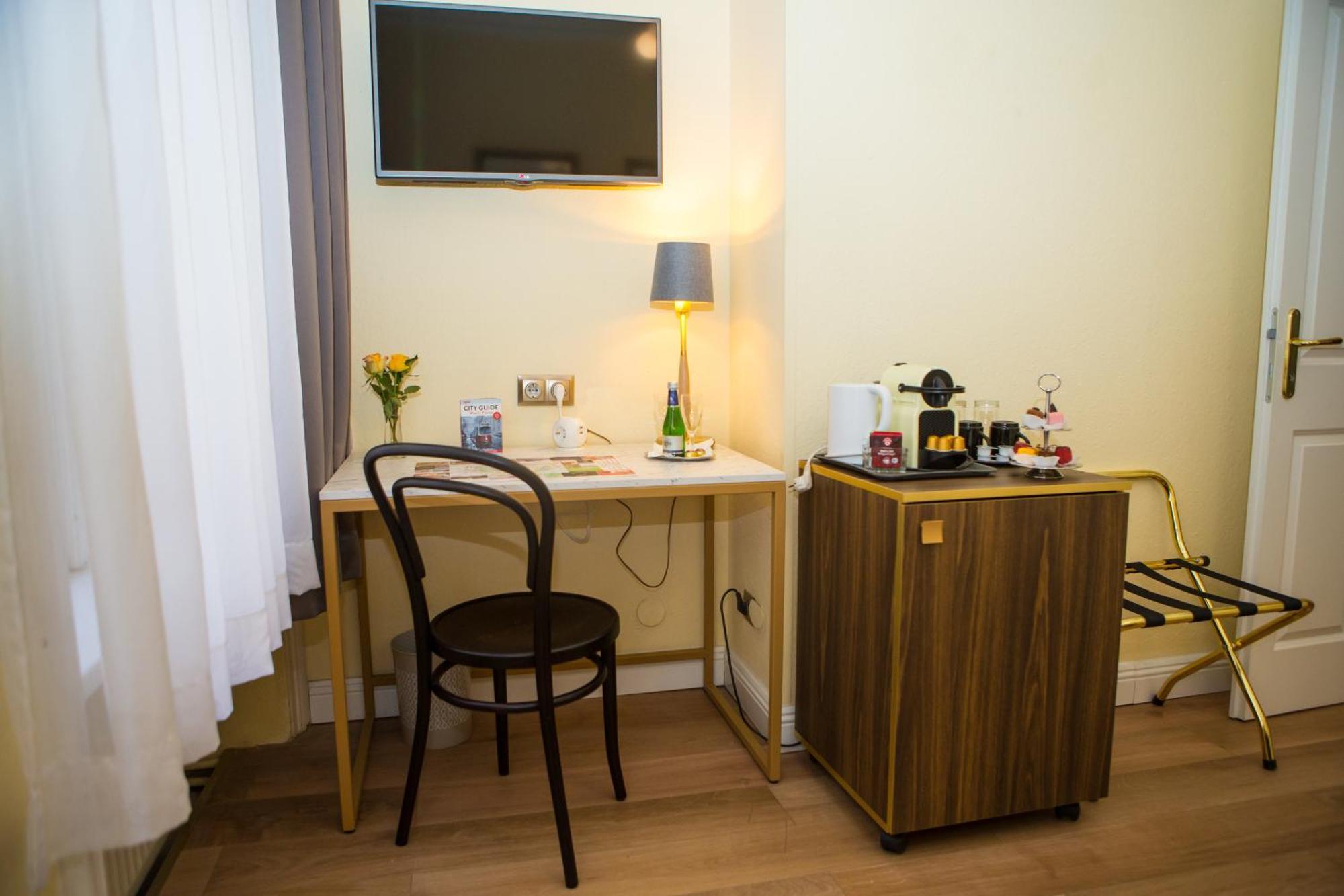 City Pension Stephansplatz I Self Check In Viena Exterior foto